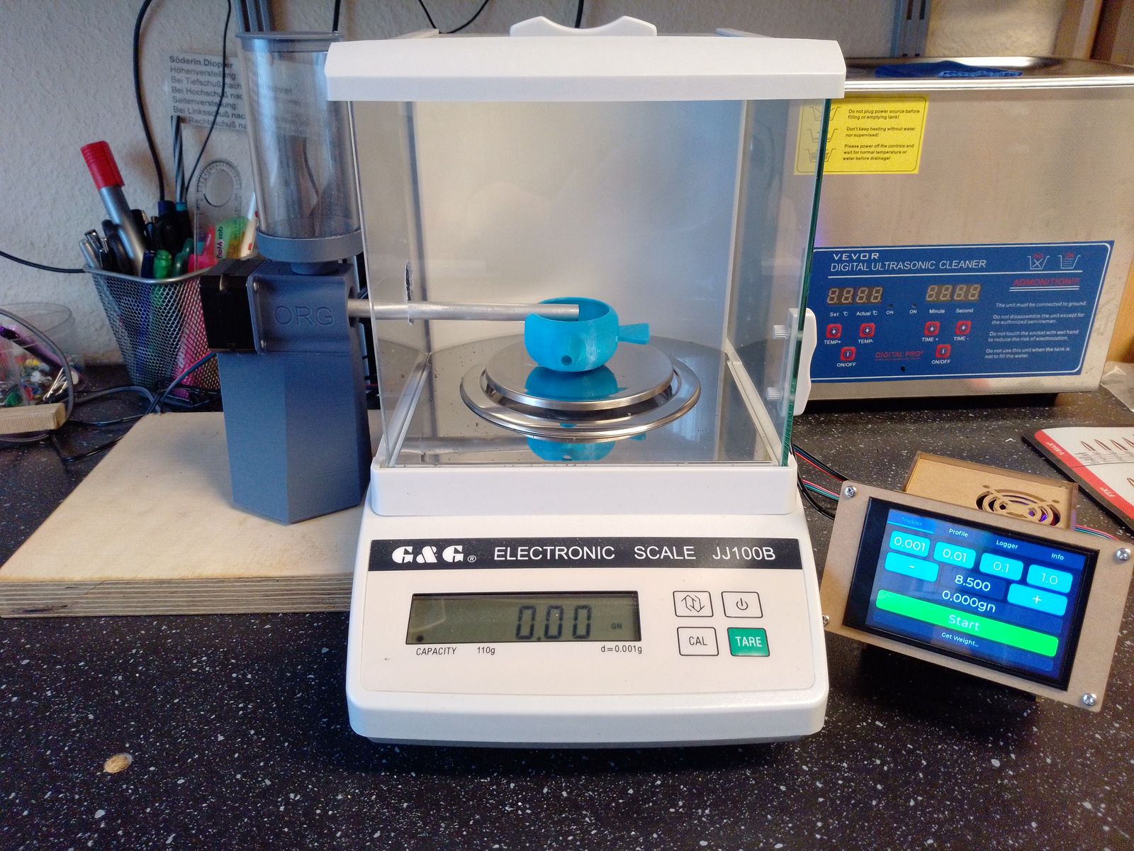 Robo-Trickler mit Waage Robo-Trickler mit Waage